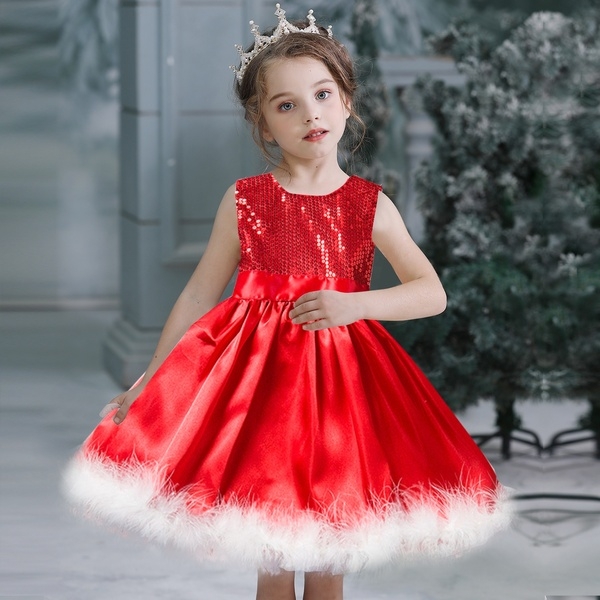 Jule kjole i rød med strut skørt og hvid